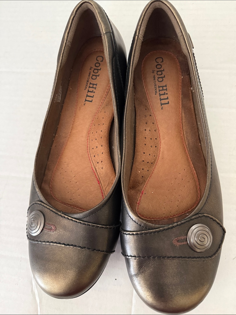 Cobb Hill by New Balance Emma Bronze Slip-On Ballet Flats,button accent,size 10